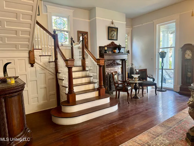 $425,000 | 404 South Commerce Street, Natchez, MS 39120