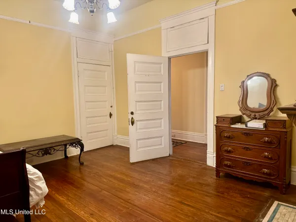 $425,000 | 404 South Commerce Street, Natchez, MS 39120