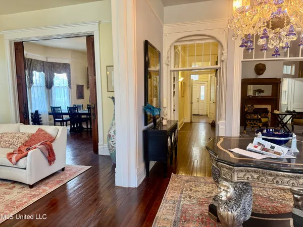 $425,000 | 404 South Commerce Street, Natchez, MS 39120