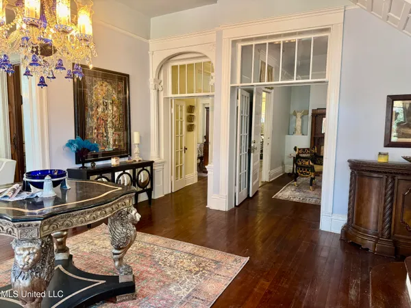 $425,000 | 404 South Commerce Street, Natchez, MS 39120