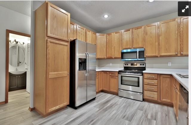 13903 Erwin Court Eden Prairie, MN 55344 - Photo 8 of 27