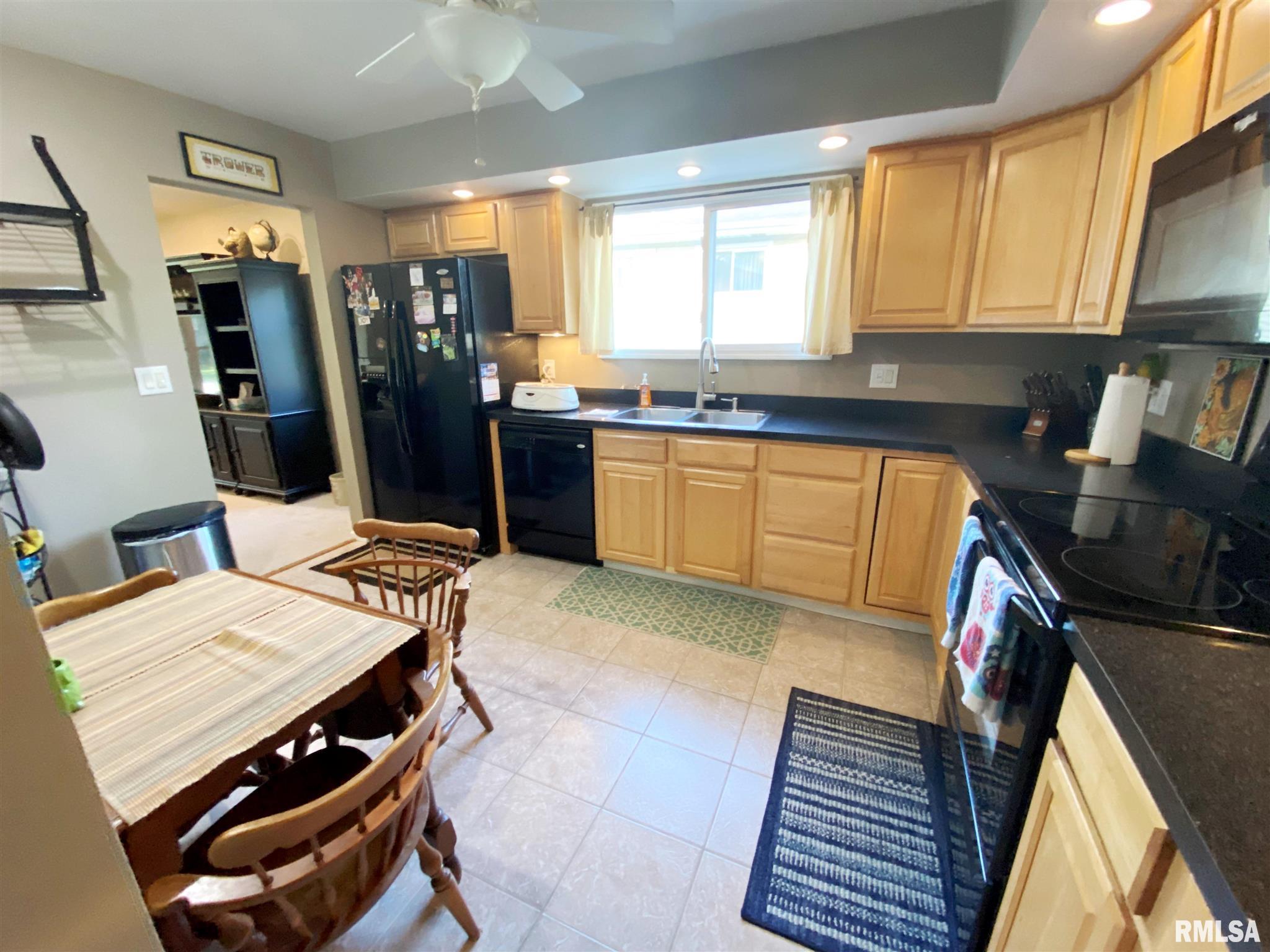 1912 Creighton Road Springfield, IL 62703 - Photo 3 of 30 Gallery Image 3