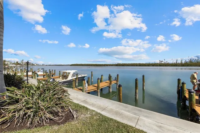 $649,000 | 9393 Midnight Pass Road, Unit 606, Sarasota, FL 34242