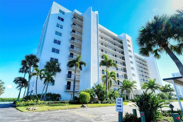 $649,000 | 9393 Midnight Pass Road, Unit 606, Sarasota, FL 34242