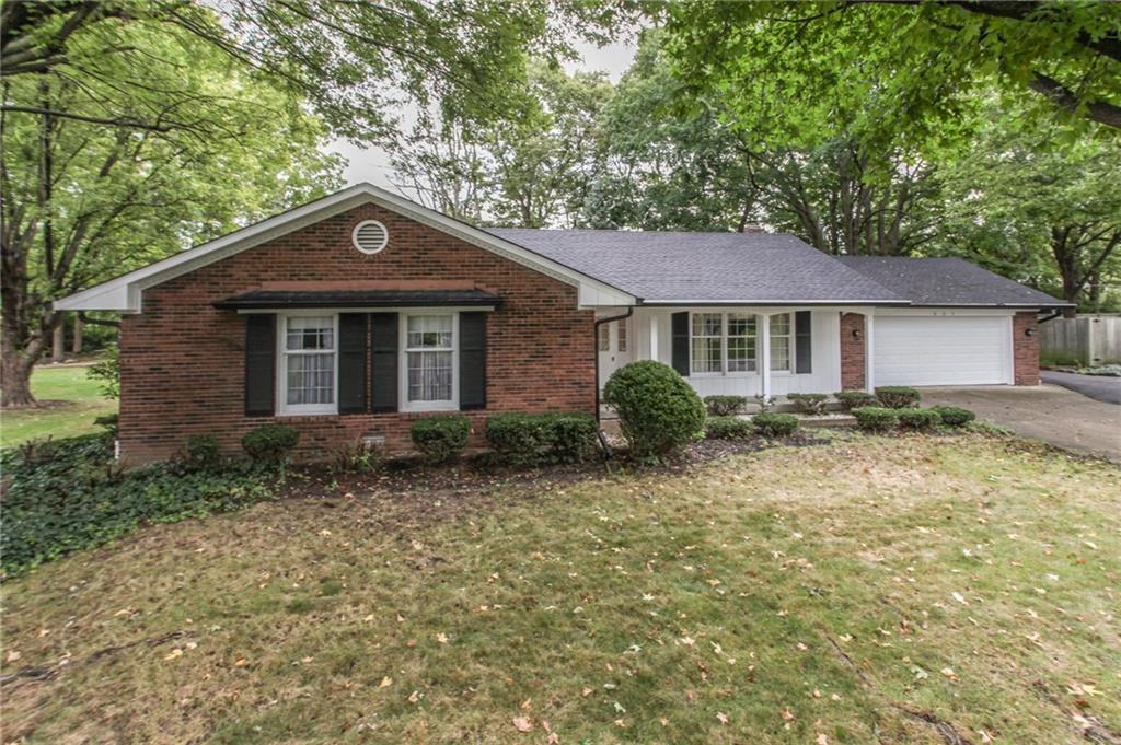 605 South Restin Road Greenwood, IN 46142 - Photo 2 of 15 Gallery Image 2