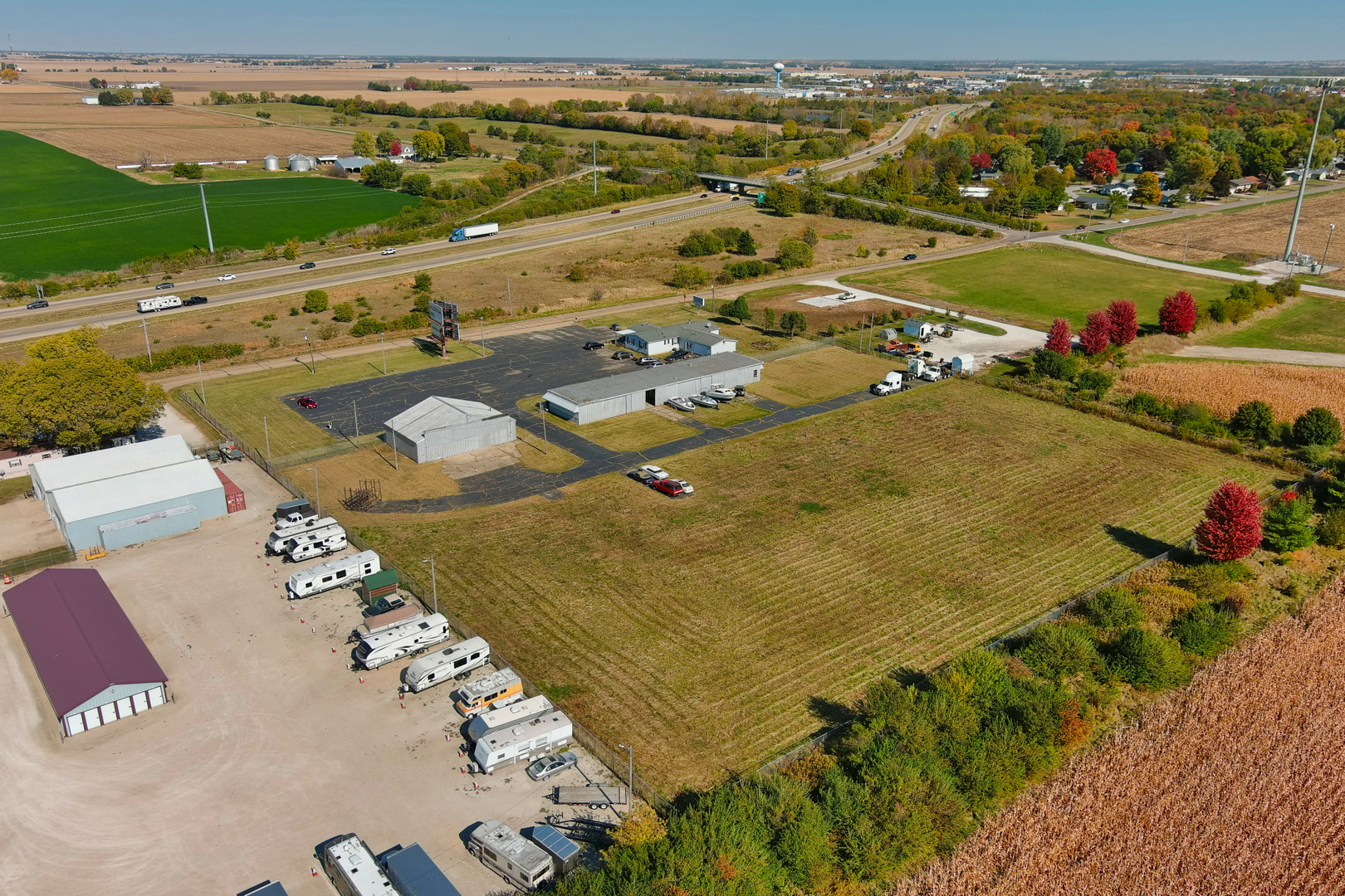 1592 North 30th Road, Unit 3 Ottawa, IL 61350 - Photo 15 of 22 view of an ocean view