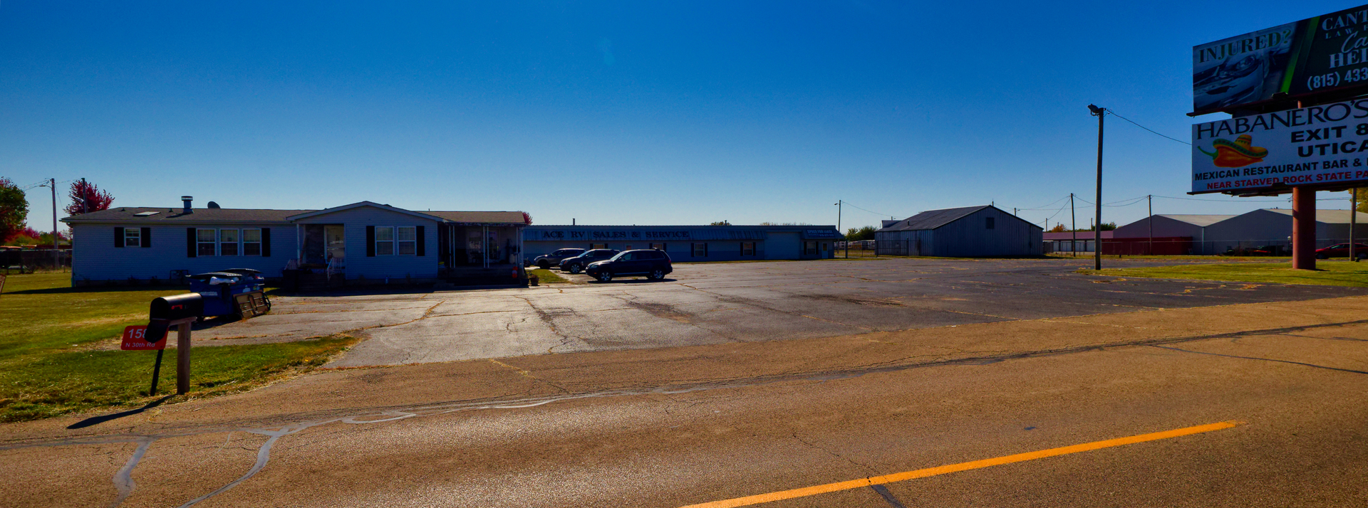 1592 North 30th Road, Unit 3 Ottawa, IL 61350 - Photo 18 of 22 a view of a street with houses