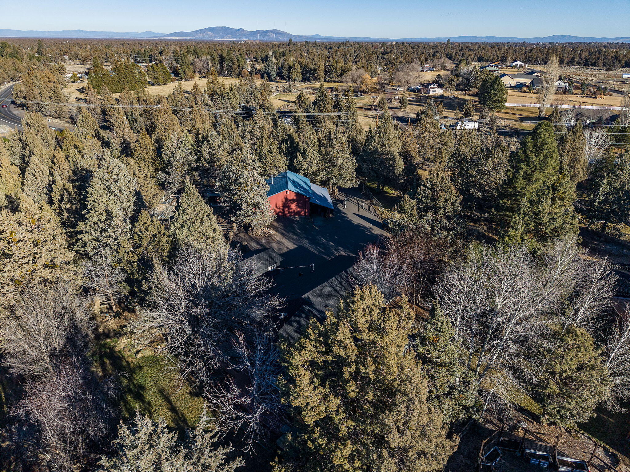 63425 Deschutes Market Road Bend, OR 97701 - Photo 38 of 43 34 2026_01_14_63425_deschutes_market_roa