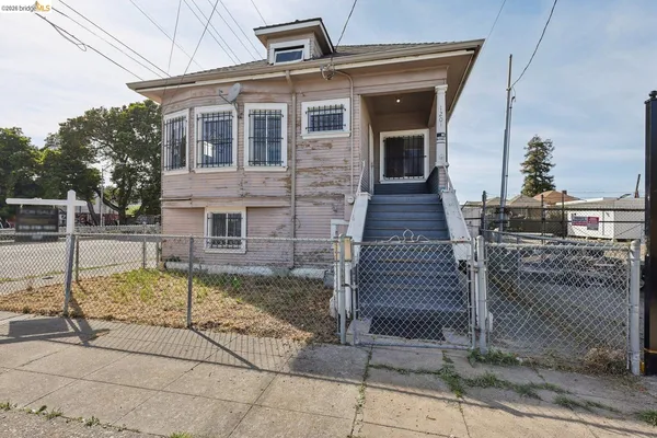 $395,000 | 1201 41st Avenue, Oakland, CA 94601