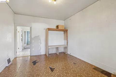 $370,000 | 1201 41st Avenue, Oakland, CA 94601