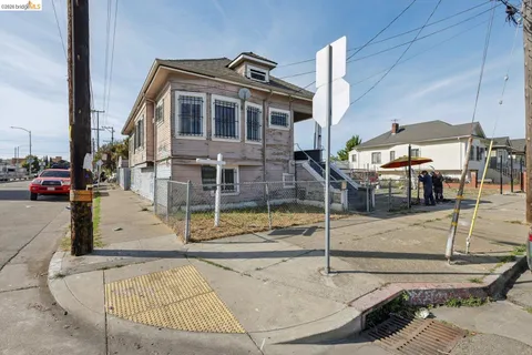 $370,000 | 1201 41st Avenue, Oakland, CA 94601