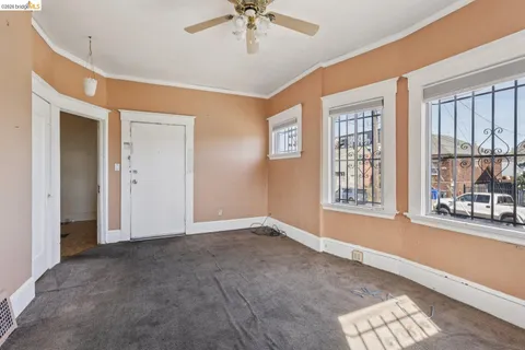 $370,000 | 1201 41st Avenue, Oakland, CA 94601