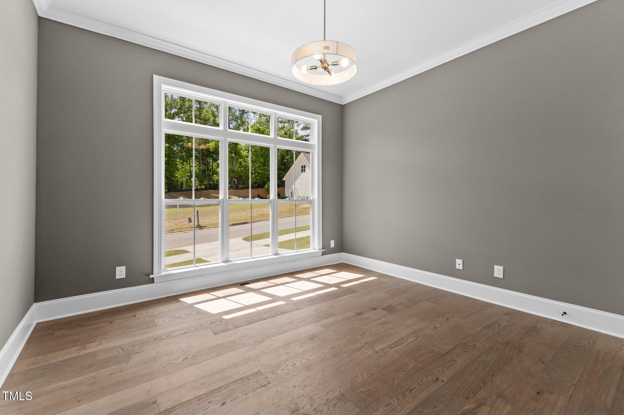 9309 Field Maple Court Raleigh, NC 27613 - Photo 4 of 39 23-web-or-mls-DSC_8904
