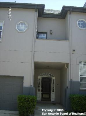39 South Rue Charles, Unit 39 San Antonio, TX 78217 - Photo 1 of 1 a view of a hallway with entryway
