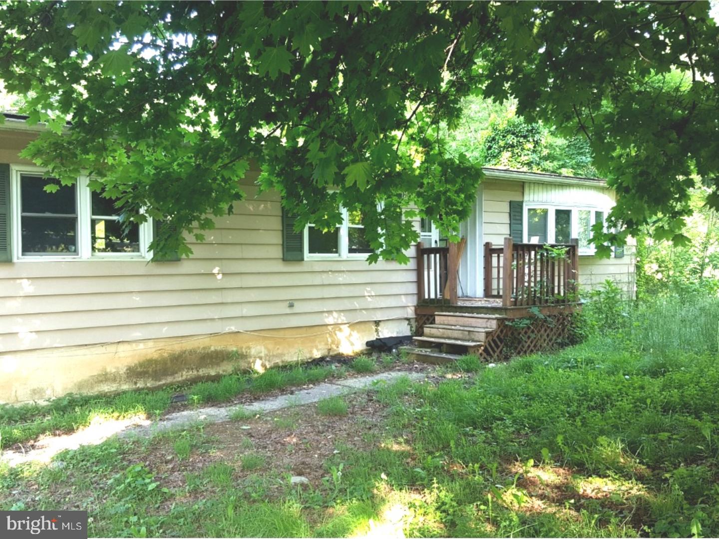 224 Isabella Road Elverson, PA 19520 - Photo 2 of 7 Gallery Image 2
