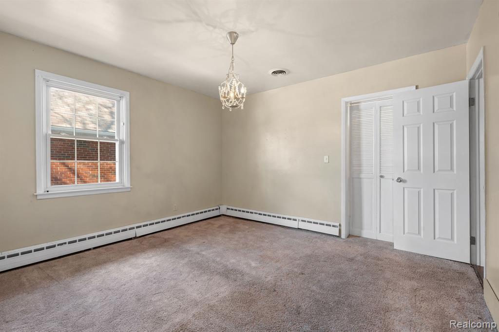 19081 Collinson Avenue Eastpointe, MI 48021 - Photo 24 of 31