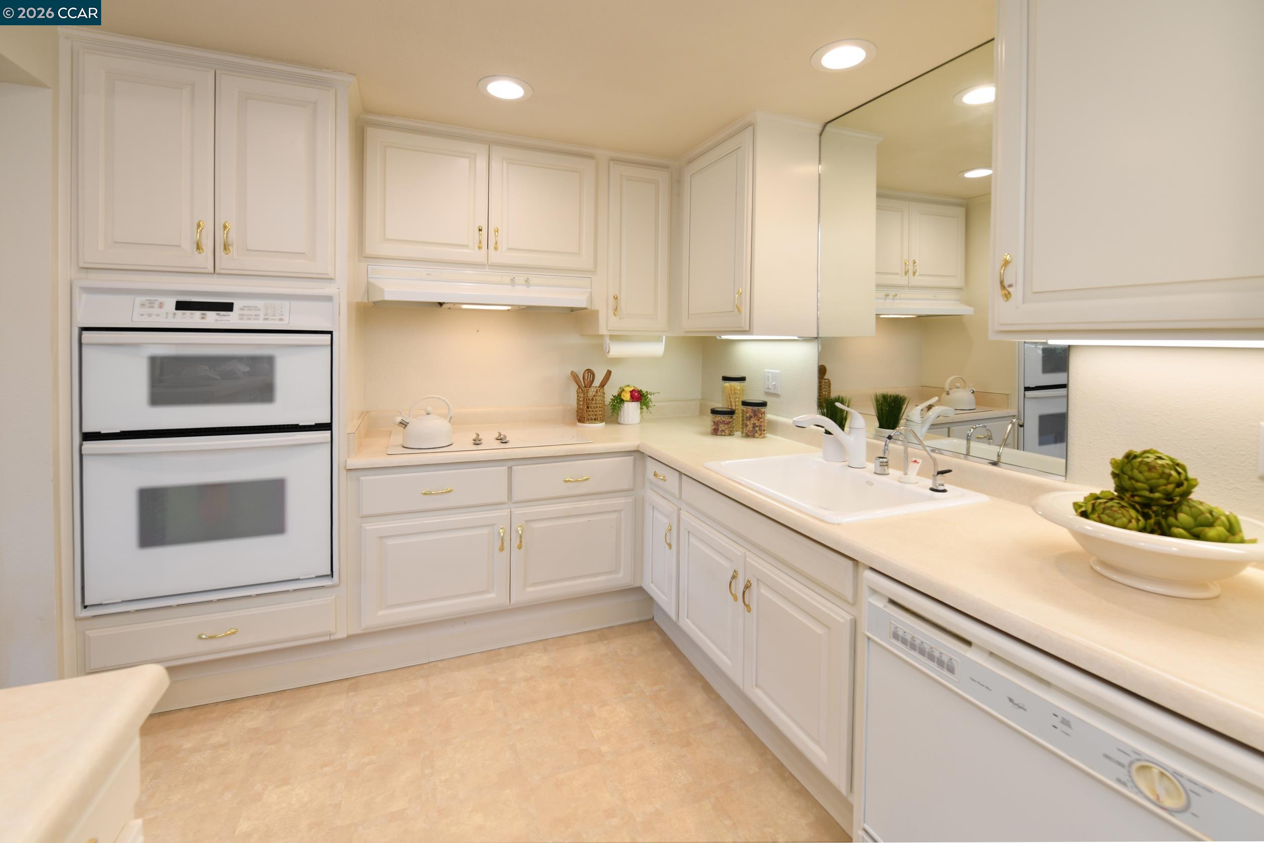 3349 Golden Rain Road, Unit 15 Walnut Creek, CA 94595 - Photo 16 of 57