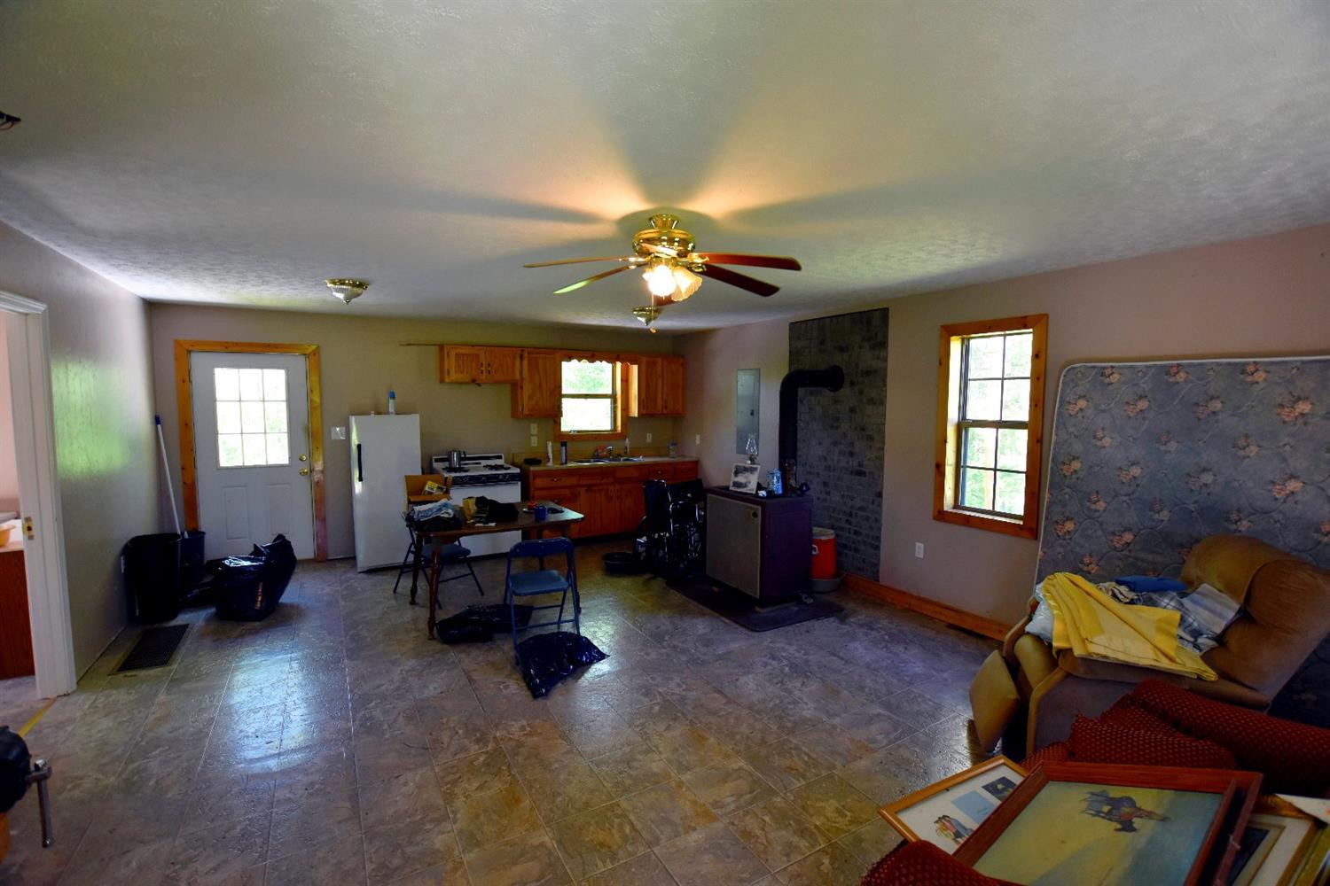 460 Red River Road Irvine, KY 40336 - Photo 9 of 53 The second home has a high performance w