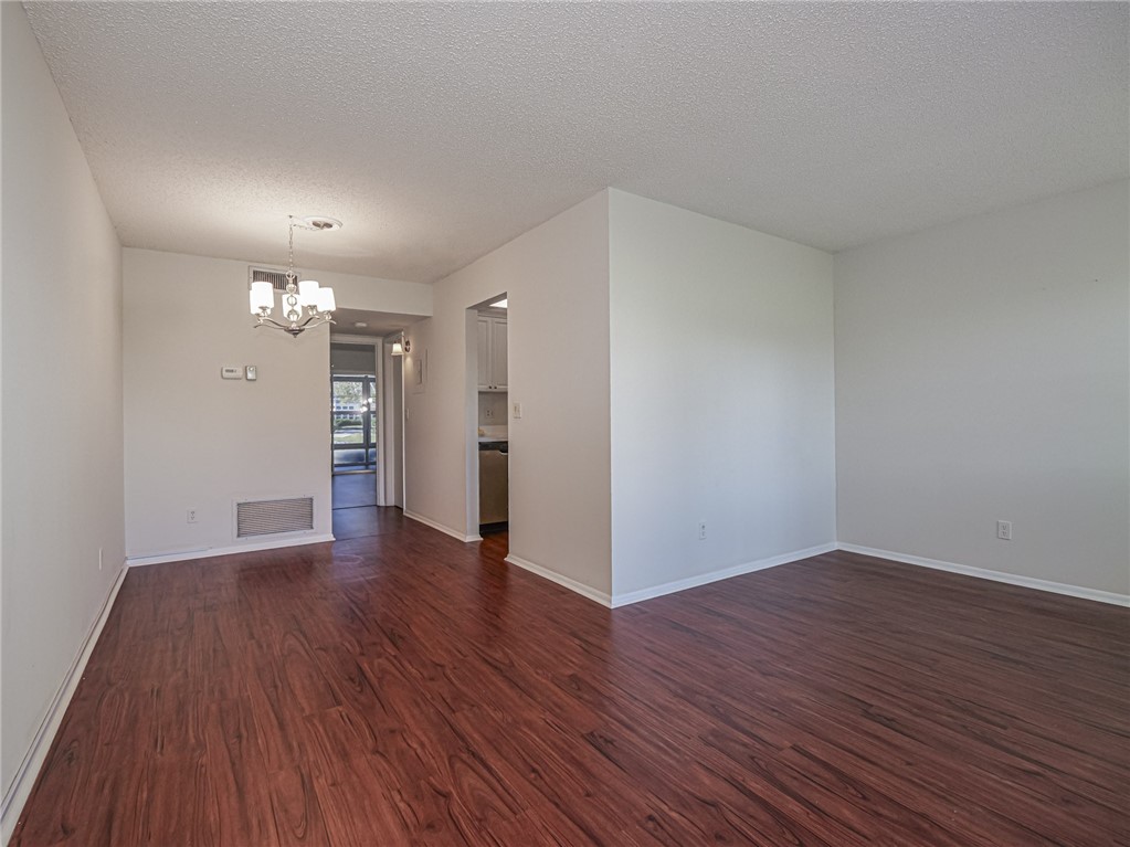 25 Pine Arbor Lane, Unit 104 Vero Beach, FL 32962 - Photo 7 of 34