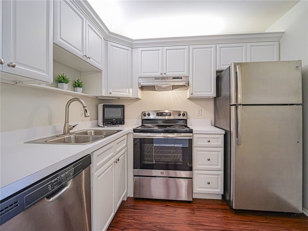 25 Pine Arbor Lane, Unit 104 Vero Beach, FL 32962 - Photo 10 of 34