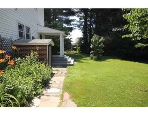 72 Spring Street Northampton, MA 01062 - Photo 33 of 39 a front view of a house with a yard