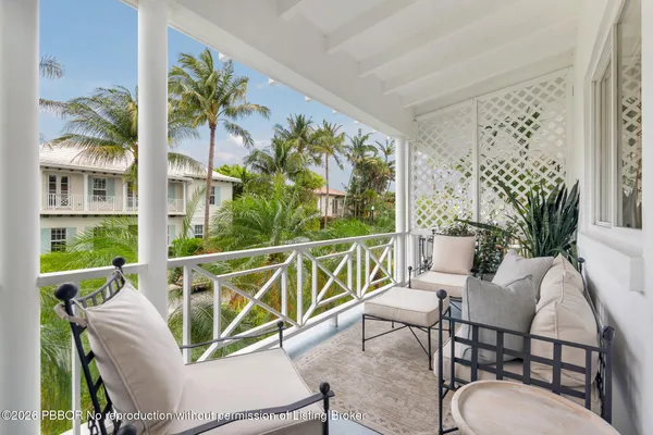 $1,790,000 | 220 Atlantic Avenue, Unit 6, Palm Beach, FL 33480