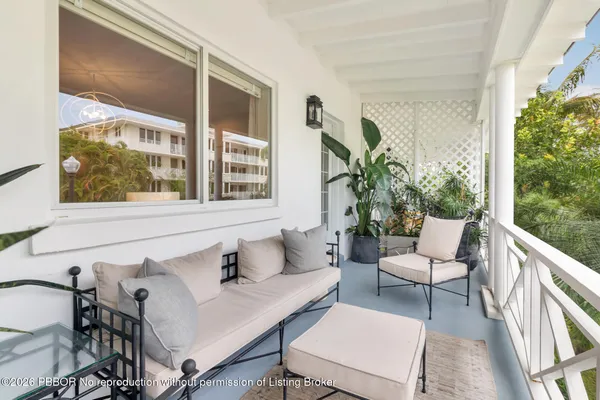 $1,790,000 | 220 Atlantic Avenue, Unit 6, Palm Beach, FL 33480