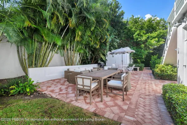 $1,790,000 | 220 Atlantic Avenue, Unit 6, Palm Beach, FL 33480