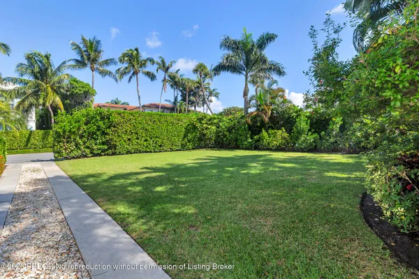 $1,790,000 | 220 Atlantic Avenue, Unit 6, Palm Beach, FL 33480