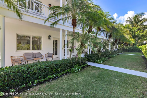 $1,790,000 | 220 Atlantic Avenue, Unit 6, Palm Beach, FL 33480