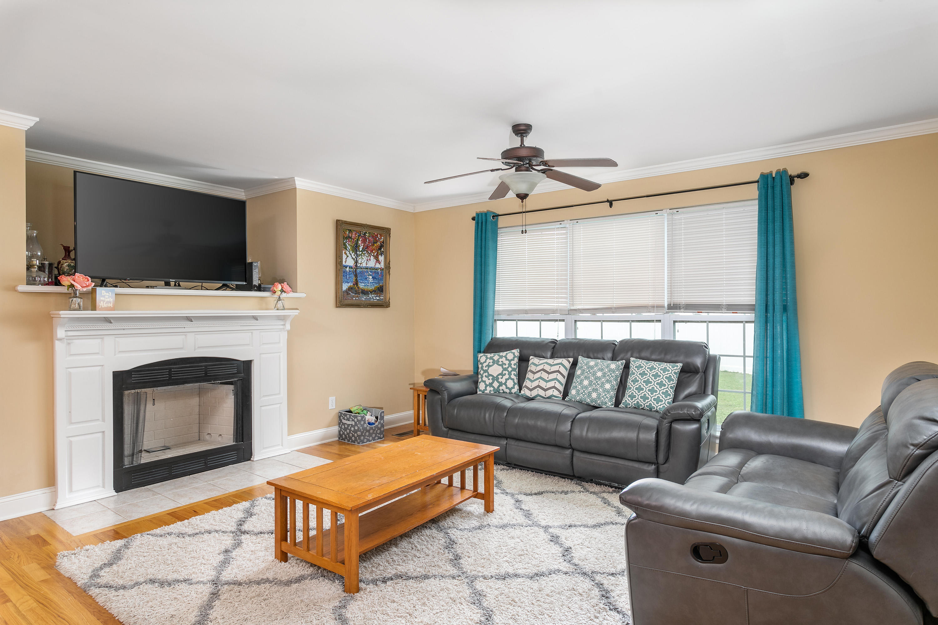 86 Deer Ridge Lane Rock Spring, GA 30739 - Photo 5 of 15 86 Deer Ridge Ln_Family Room