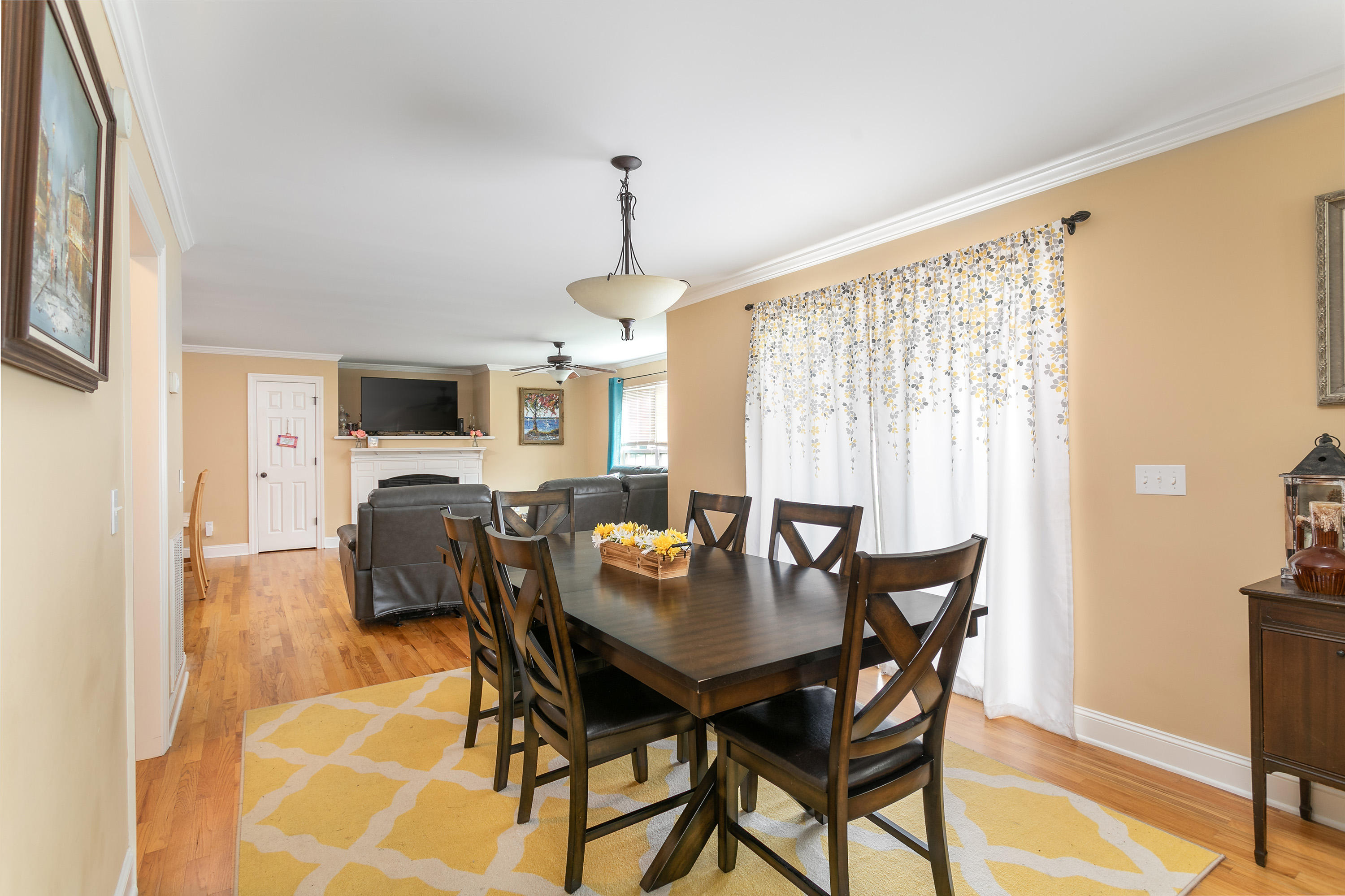 86 Deer Ridge Lane Rock Spring, GA 30739 - Photo 7 of 15 86 Deer Ridge Ln_Dining