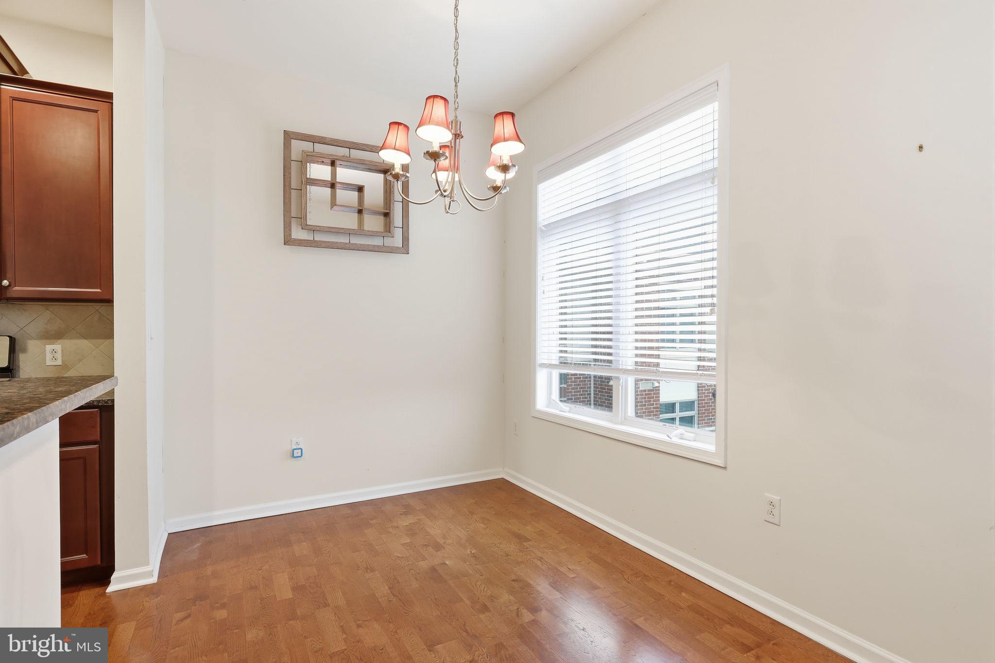 556 Carson Terrace Huntingdon Valley, PA 19006 - Photo 12 of 42 a view of livingroom with window