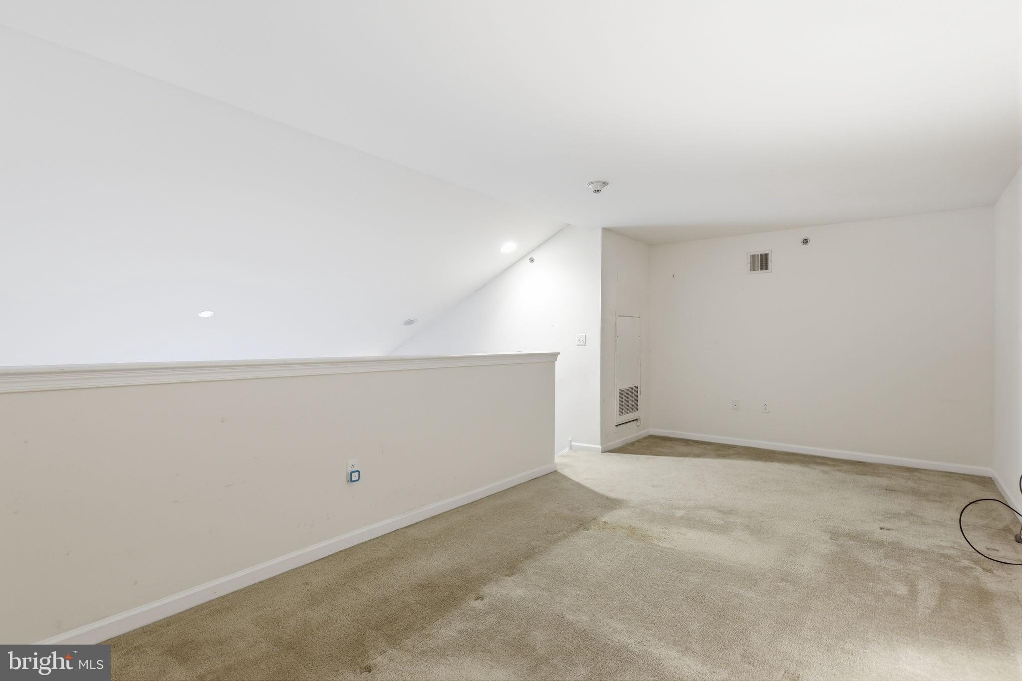 556 Carson Terrace Huntingdon Valley, PA 19006 - Photo 23 of 42 a view of an empty room