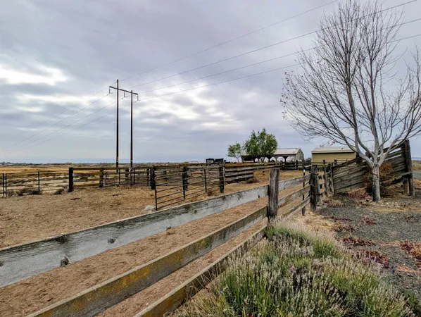 $1,150,000 | 2175 West McManamon Road, Othello, WA 99344