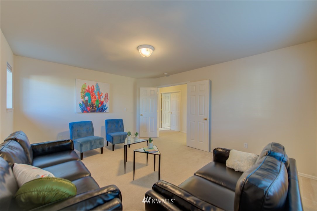 3124 183rd Street Southeast Bothell, WA 98012 - Photo 6 of 25 Gallery Image 6