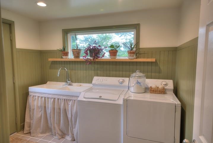 670 Rockfish Road Waynesboro, VA 22980 - Photo 14 of 58