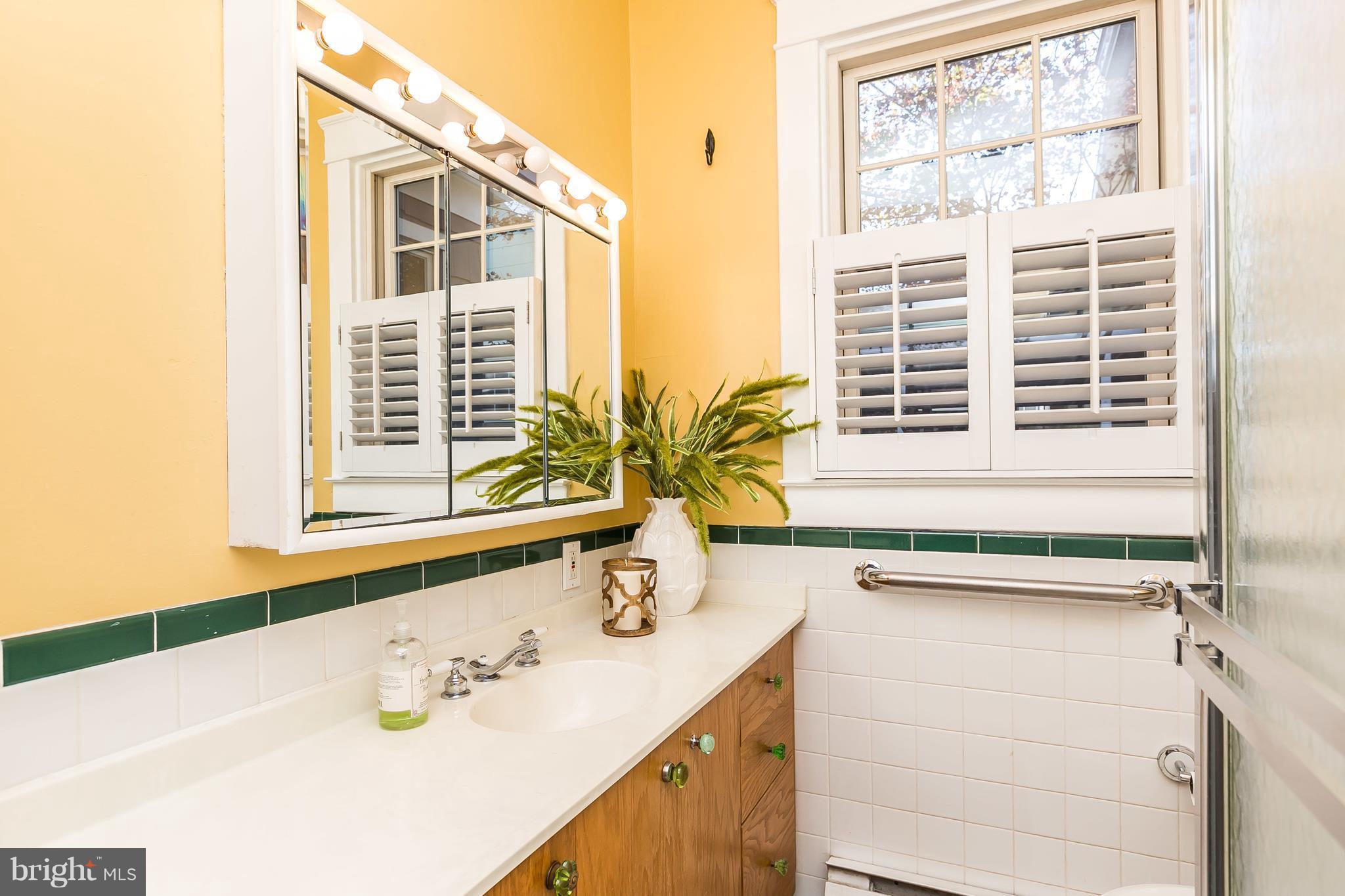 604 Dunkirk Road Baltimore, MD 21212 - Photo 15 of 30 Bath