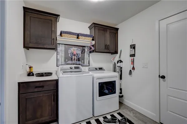 $409,950 | 901 Black Thorn Drive, Carl Junction, MO 64834