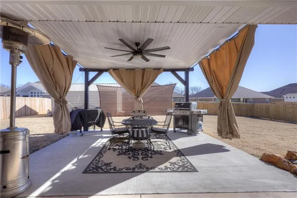 $409,950 | 901 Black Thorn Drive, Carl Junction, MO 64834