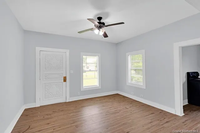 $126,900 | 408 South Knapp Avenue, Unit A & B, Iowa, LA 70647