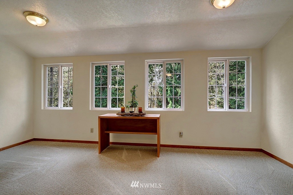 20920 West Richmond Road Bothell, WA 98021 - Photo 12 of 19