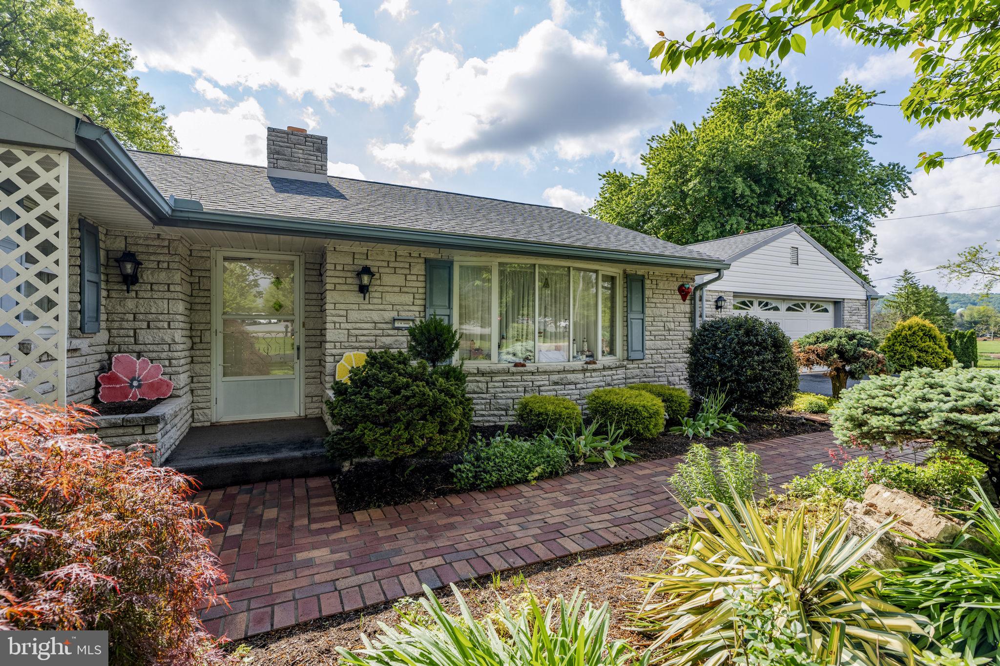 1041 Springville Road East Earl, PA 17519 - Photo 6 of 71