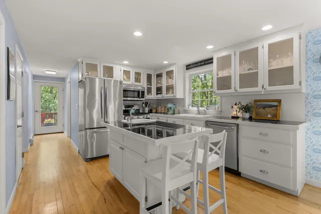 $785,000 | 239 Clay Hill Road, York, ME 03902