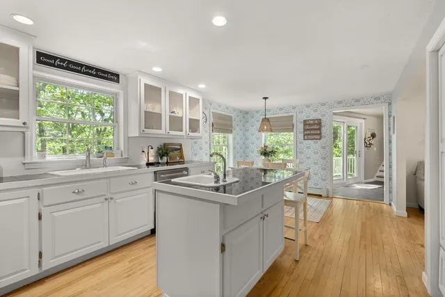 $785,000 | 239 Clay Hill Road, York, ME 03902