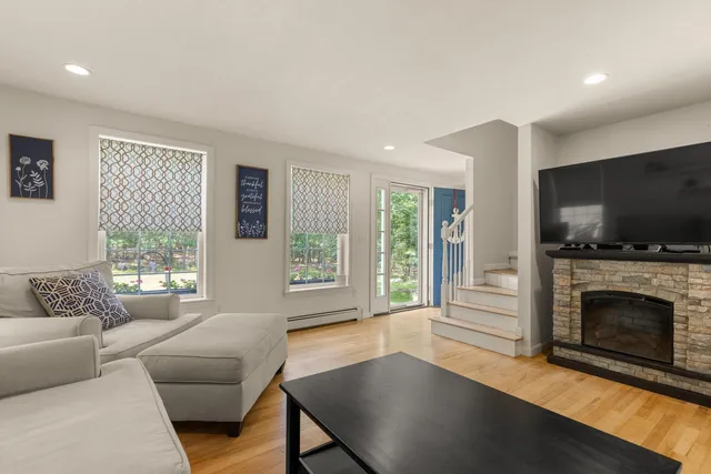 $785,000 | 239 Clay Hill Road, York, ME 03902