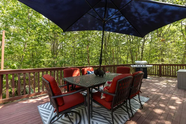 $785,000 | 239 Clay Hill Road, York, ME 03902