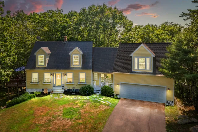 $785,000 | 239 Clay Hill Road, York, ME 03902