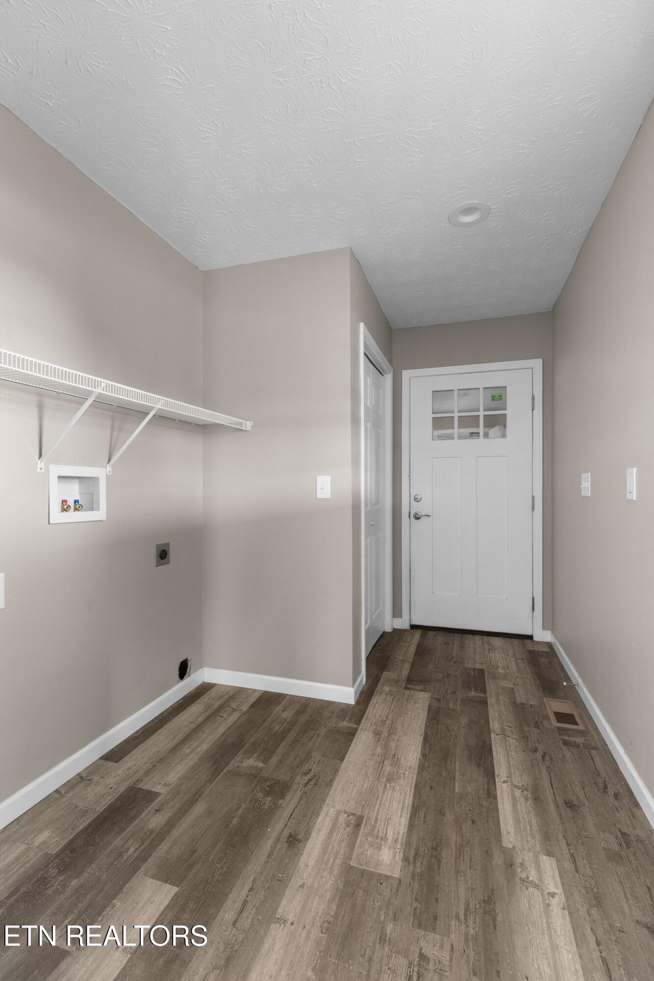 1159 Camellia Road Newport, TN 37821 - Photo 40 of 45 a view of an empty room