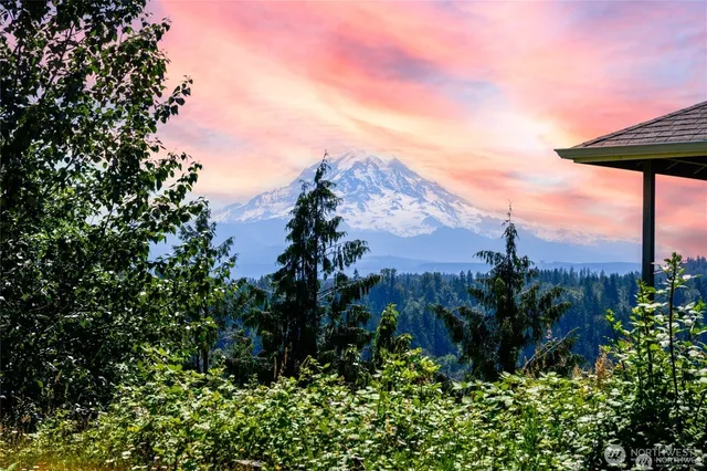 $499,950 | 10602 177th Ave Court East, Bonney Lake, WA 98391